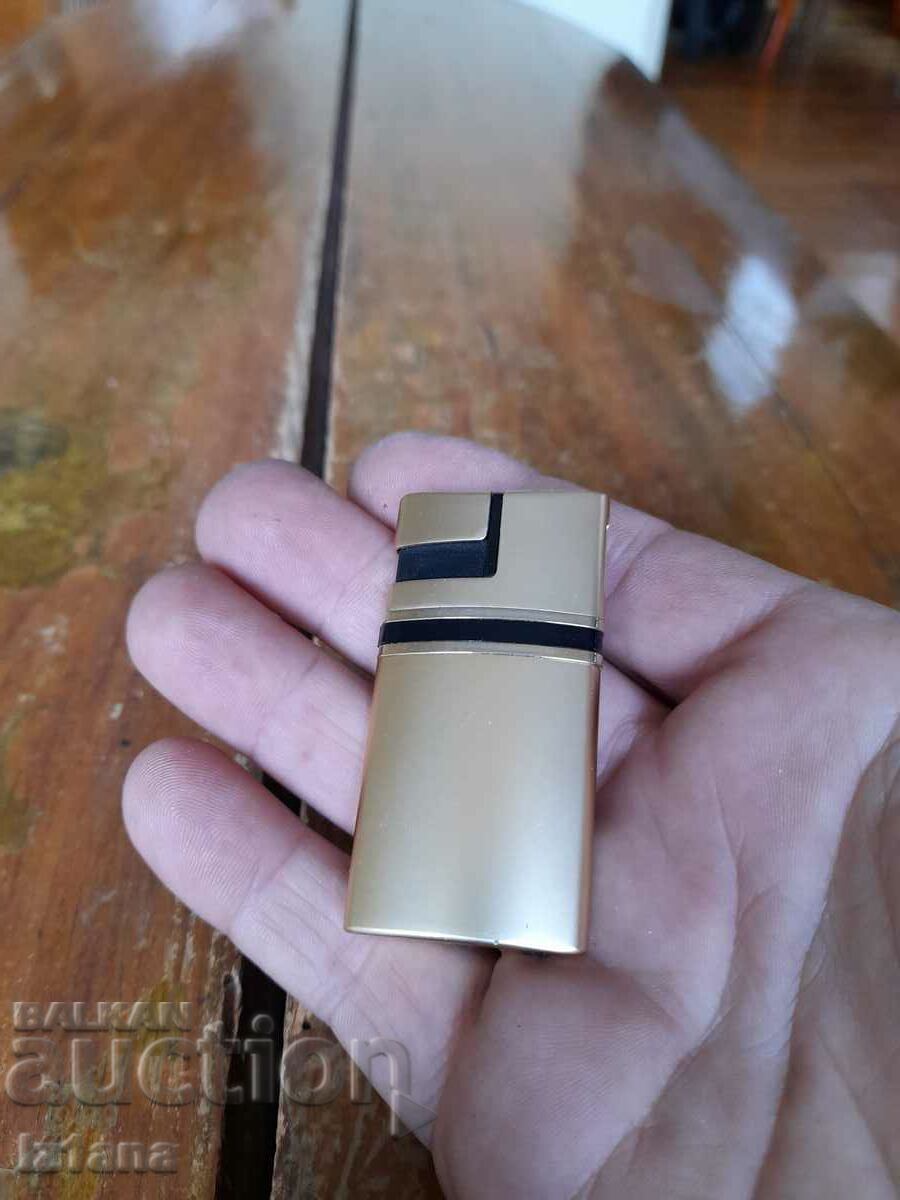 Old lighter SO MAT,SO MAT with price 42.00 BGN | € 21.47 Old lighter SO MAT,SO MAT with price 42.00 BGN | € 21.47