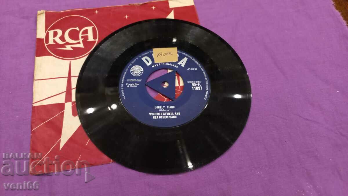 Gramophone record small format Osborne with price 1.50 BGN | € 0.77 Gramophone record small format Osborne with price 1.50 BGN | € 0.77