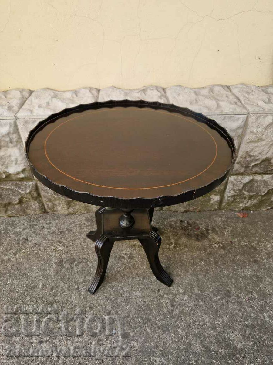 A wonderful antique French side table with price 99.00 BGN | € 50.62 A wonderful antique French side table with price 99.00 BGN | € 50.62