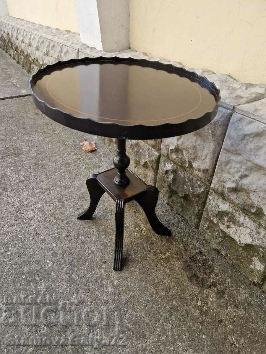 A wonderful antique French side table - 7 A wonderful antique French side table - 7