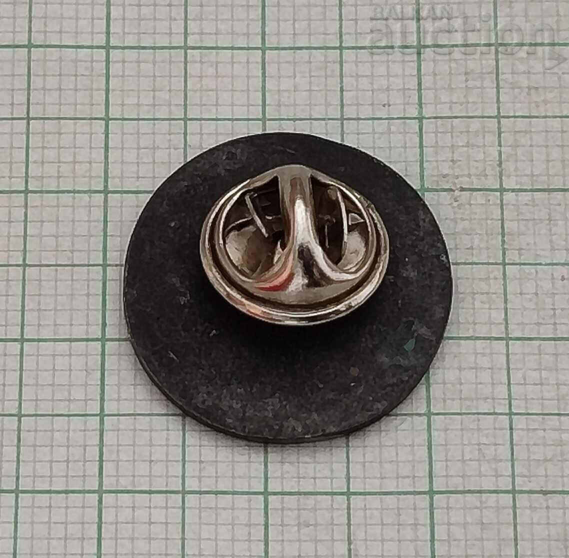 FOOTBALL UD SANTANA PORTUGAL BADGE PIN with price 10.00 BGN | € 5.11