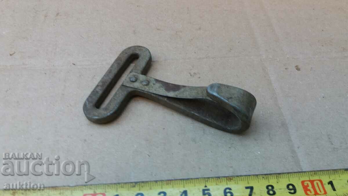 AN OLD SWORD CARRIER, FINGER - 5 AN OLD SWORD CARRIER, FINGER - 5