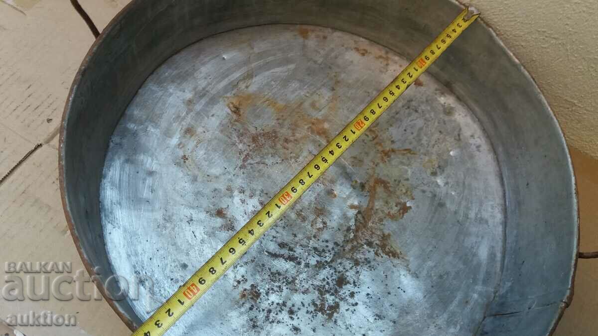 OLD METAL TRAY - 6 OLD METAL TRAY - 6