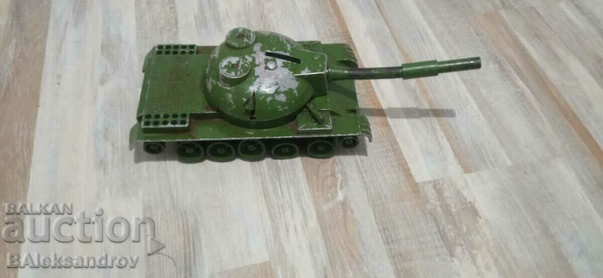 Delivery of Old huge metal tank USSR Delivery of Old huge metal tank USSR