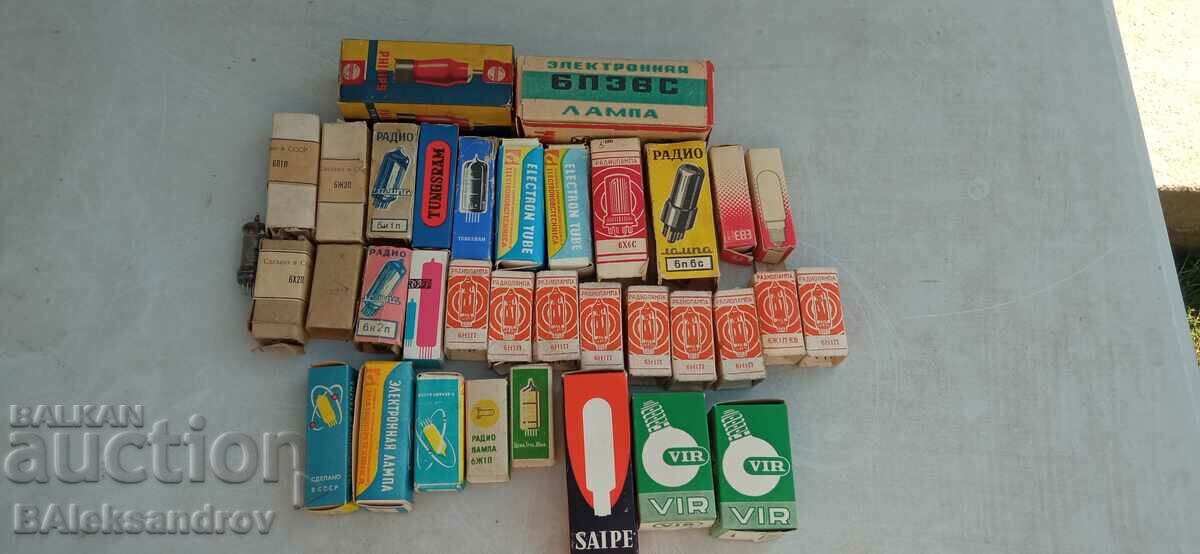 Large lot of unused radio tubes