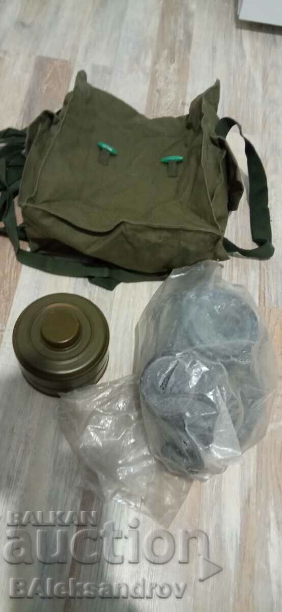 Gas mask with filter and backpack new