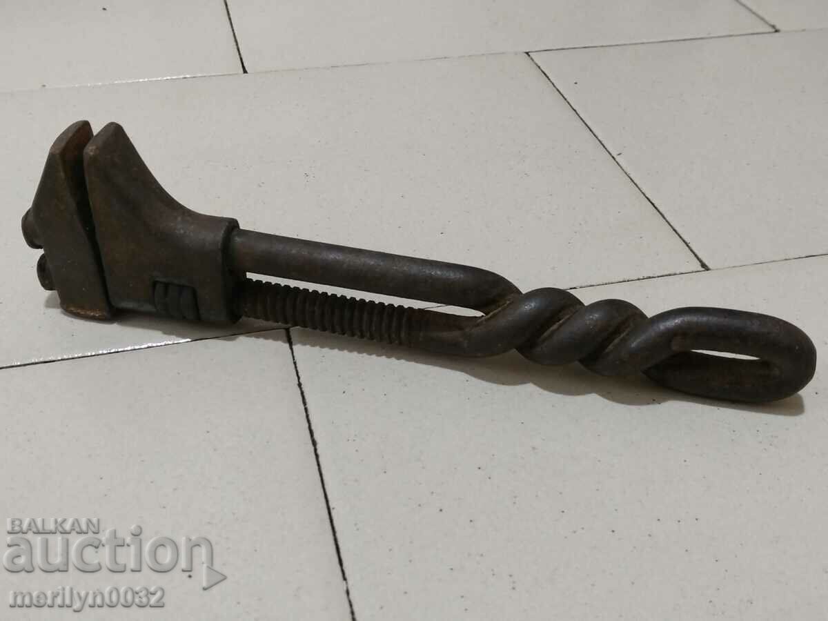 An old key from a blacksmith shop with price 49.00 BGN | € 25.05