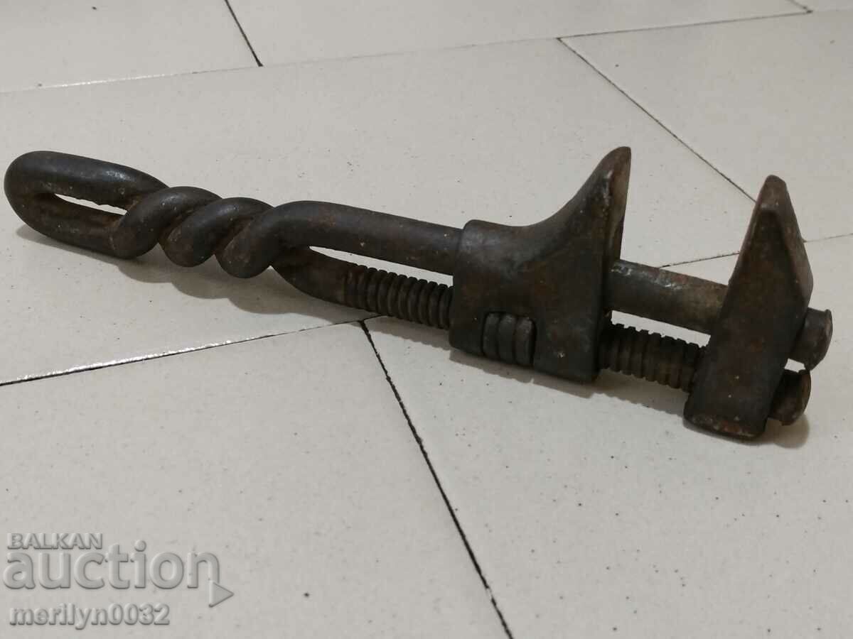 Delivery of An old key from a blacksmith shop