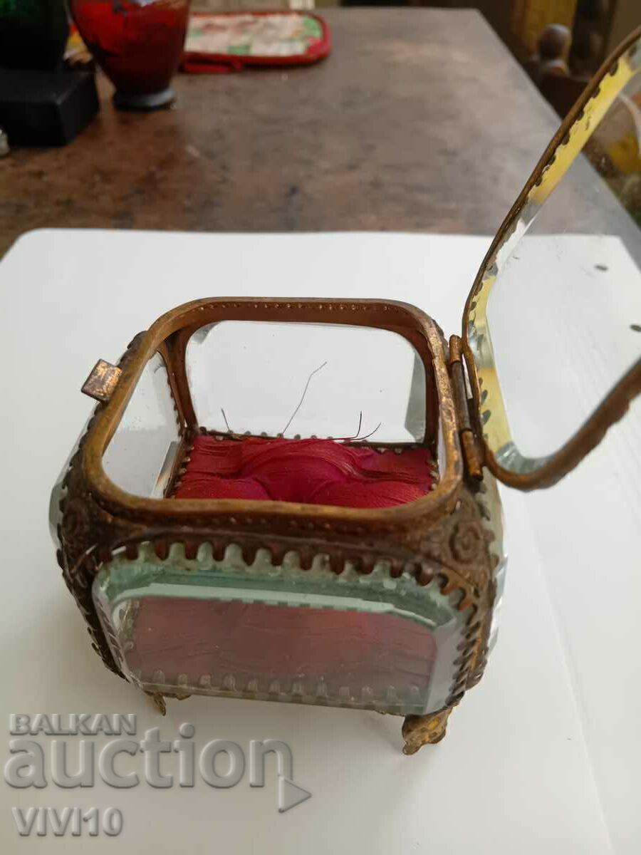 Παράδοση Πανέμορφη κοσμηματοθήκη