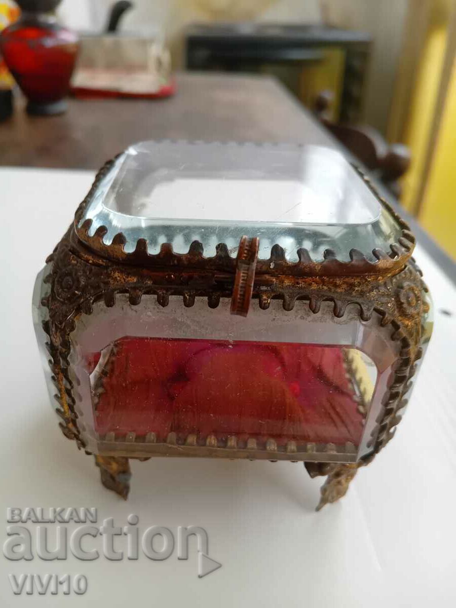 Gorgeous jewelry box