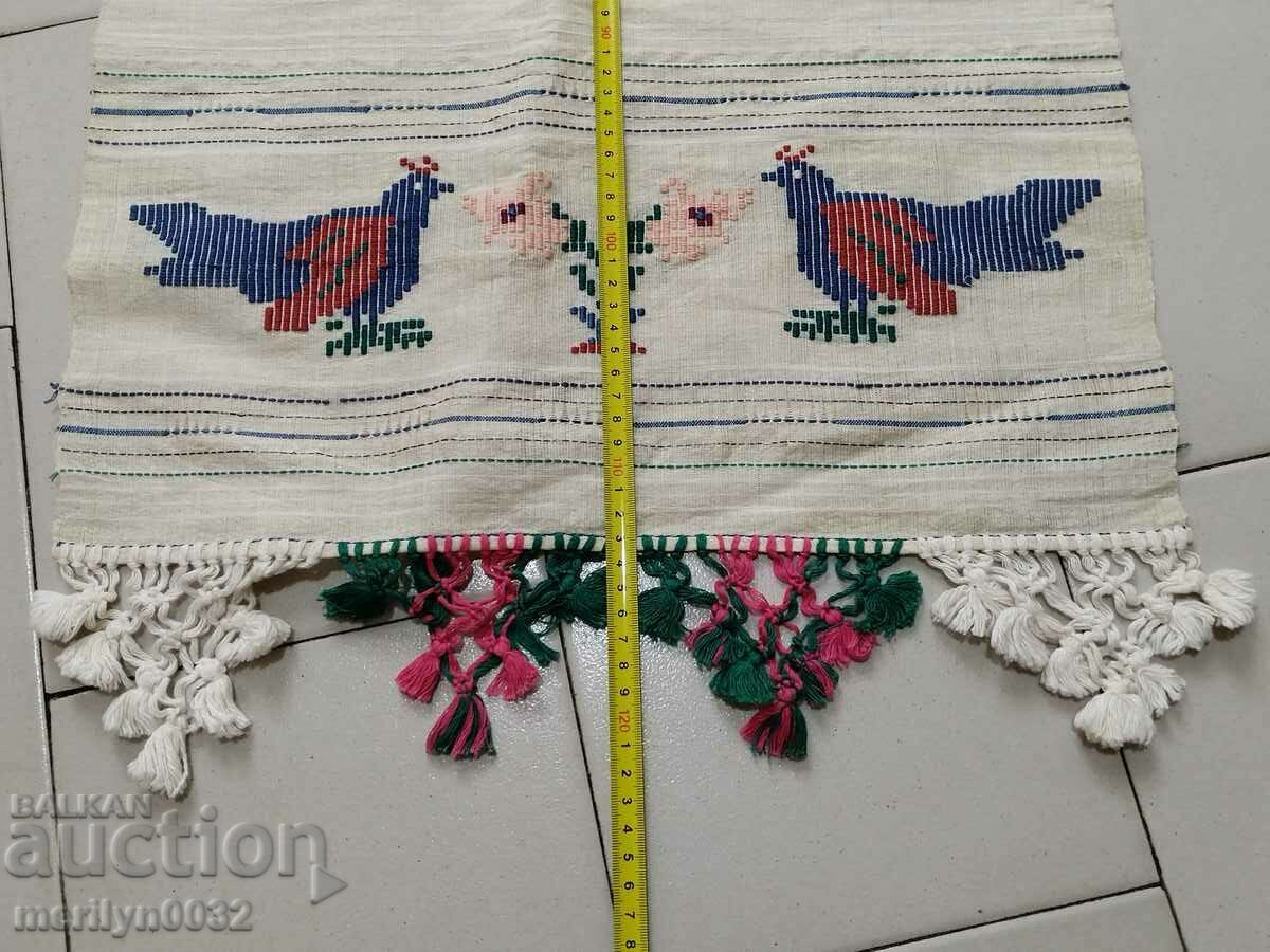 Delivery of Old hand woven cloth kennar embroidery lace Delivery of Old hand woven cloth kennar embroidery lace