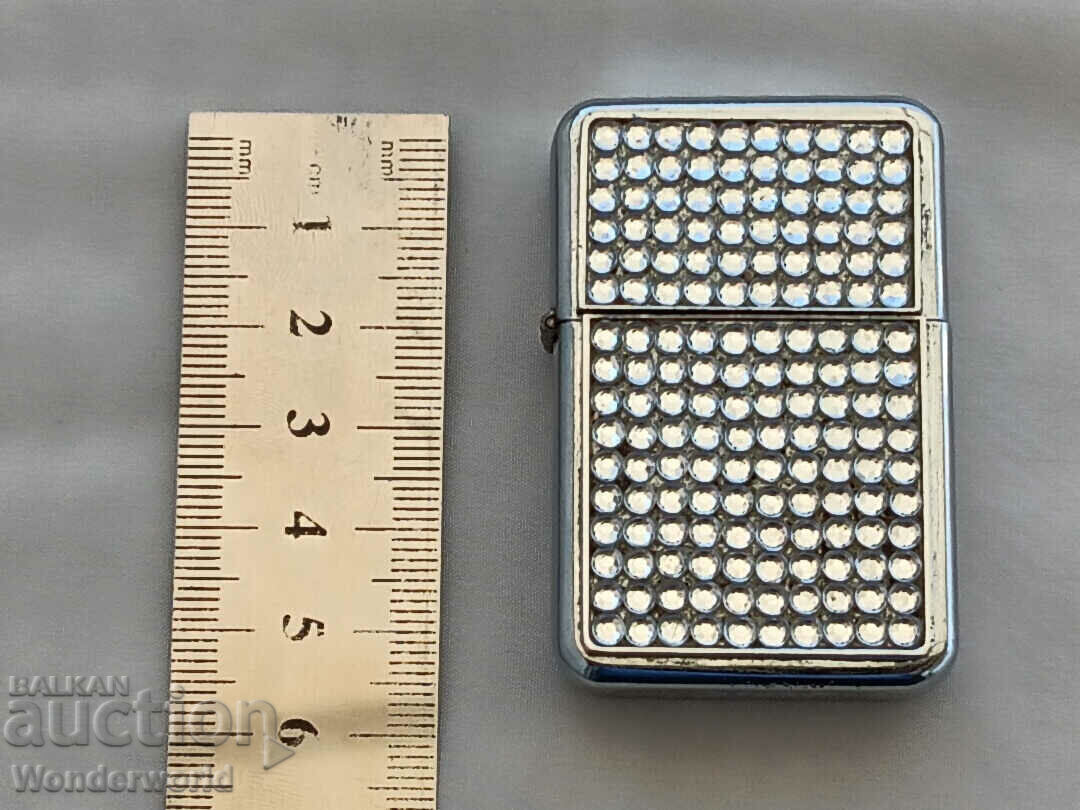 Brichetă pe benzină Zippo - 6 Brichetă pe benzină Zippo - 6