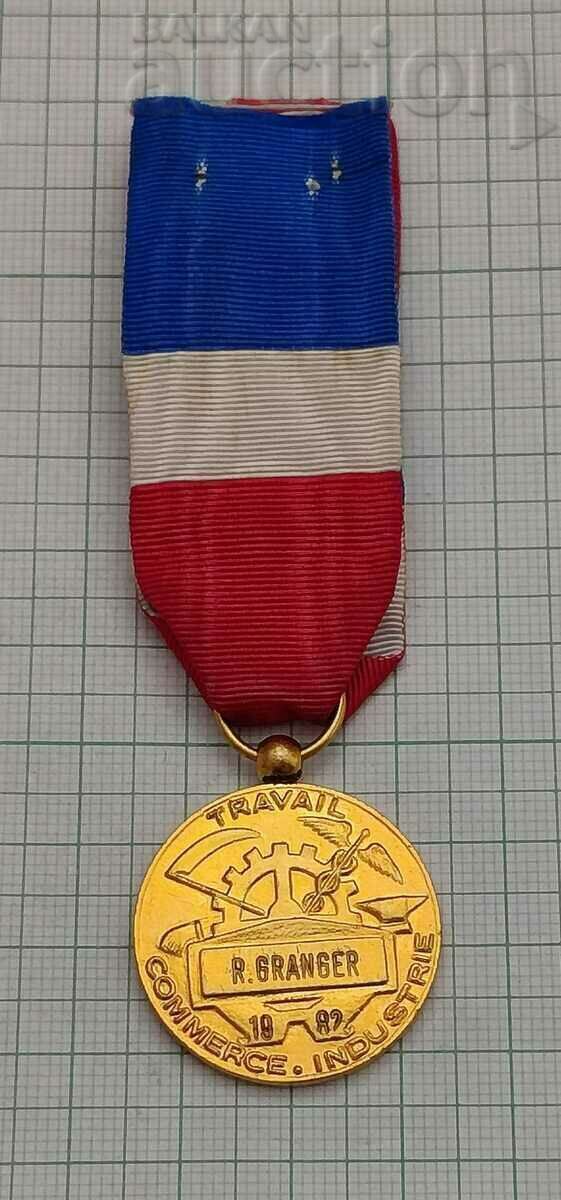 FRANCE SILVER MEDAL ROSETTE NAMED INDUSTRY / with price 39.00 BGN | € 19.94