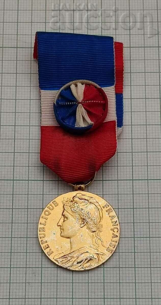 FRANCE SILVER ROSETTE MEDAL NAMED 1990 FRANCE SILVER ROSETTE MEDAL NAMED 1990