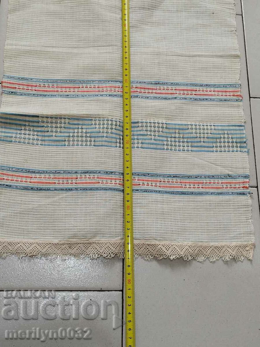 Delivery of Old hand woven cloth kennar embroidery lace Delivery of Old hand woven cloth kennar embroidery lace