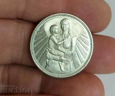 2 LEVA 1981 MOTHER WITH CHILD 1300 YEARS BULGARIA ANNIVERSARY COIN