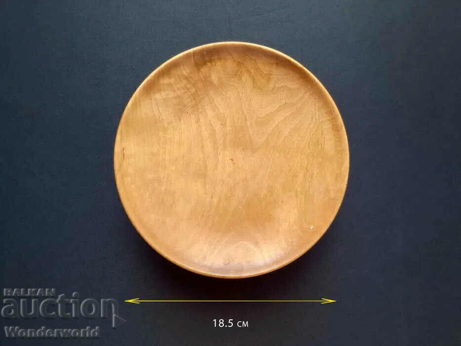 Auction  Exquisite wooden fruit bowl imported from Finland