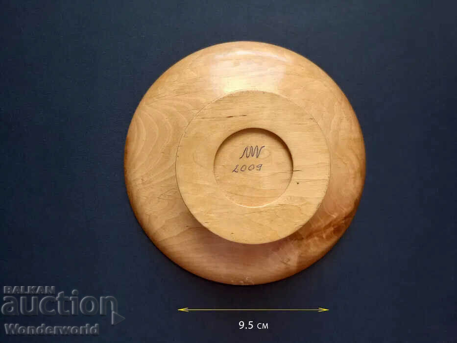 Delivery of Exquisite wooden fruit bowl imported from Finland