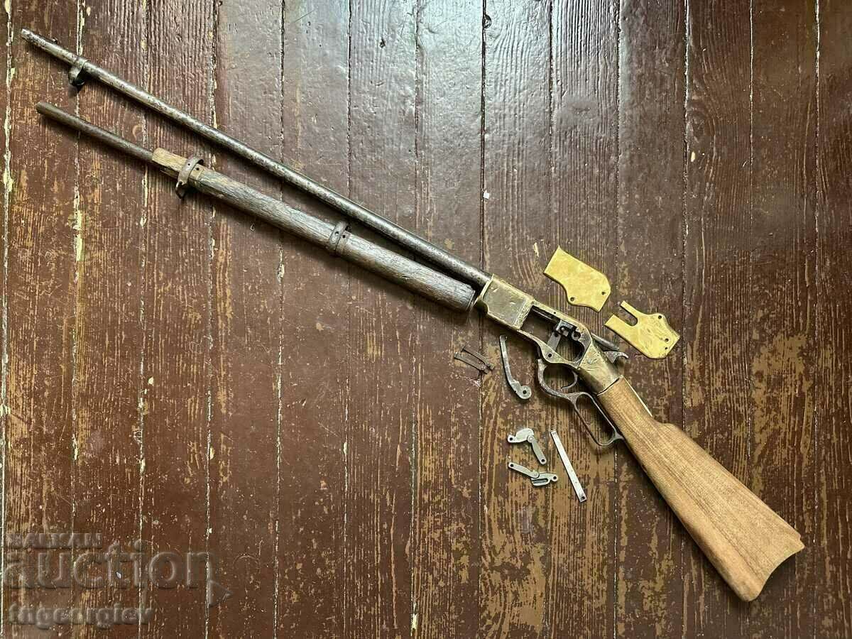 Winchester M 1866 Clasic „Yellowboy”