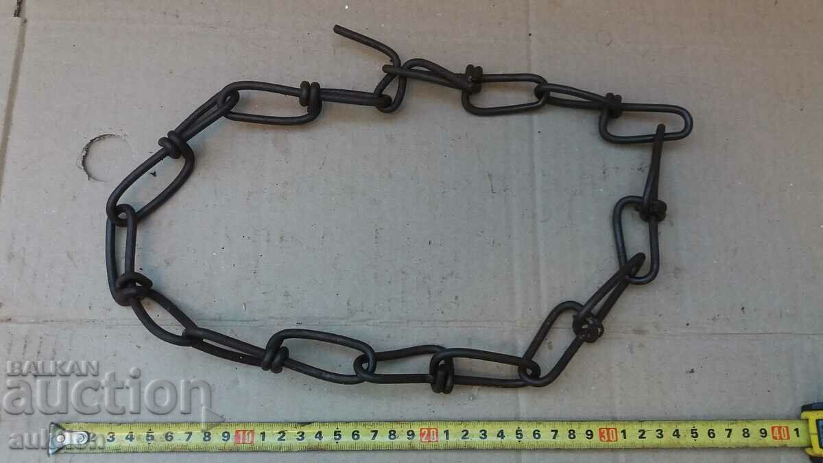 Delivery of OLD HAND KNITTED CHAIN