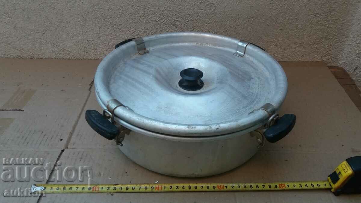 Delivery of MASSIVE MILITARY FOOD POT Delivery of MASSIVE MILITARY FOOD POT