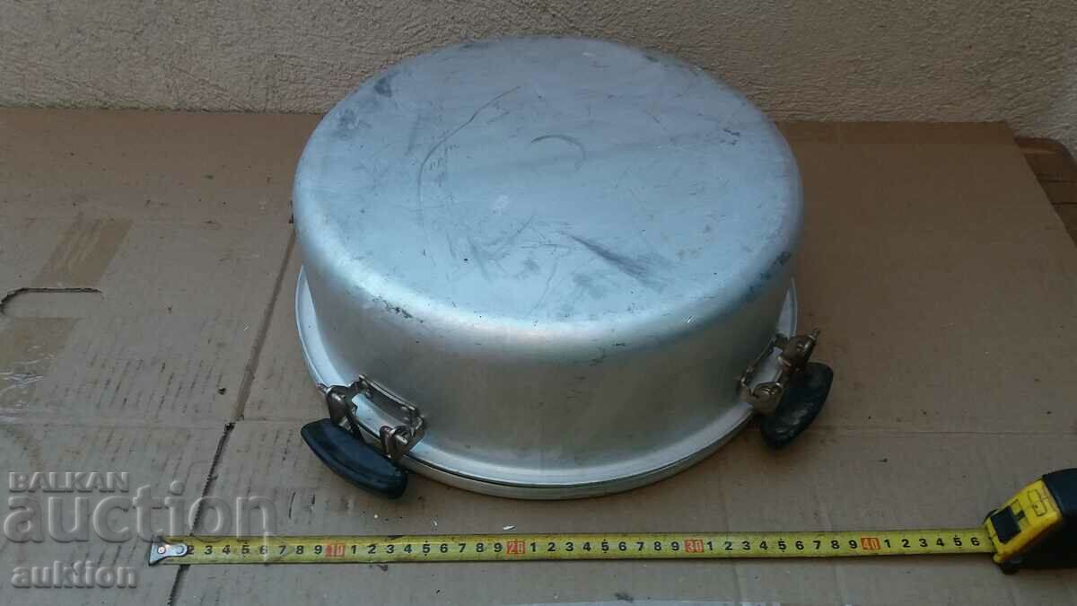 MASSIVE MILITARY FOOD POT - 7 MASSIVE MILITARY FOOD POT - 7