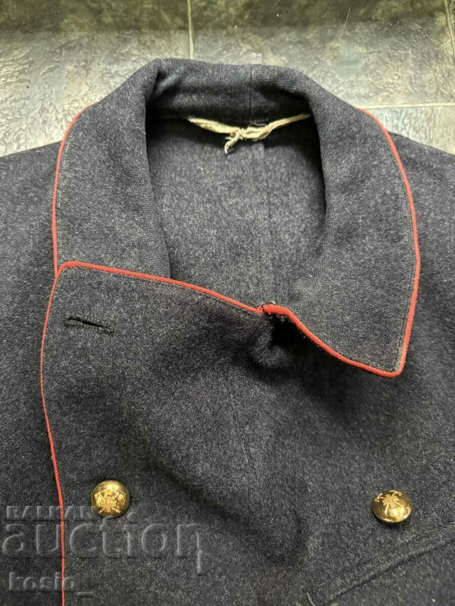 Auction  Old firefighter uniform