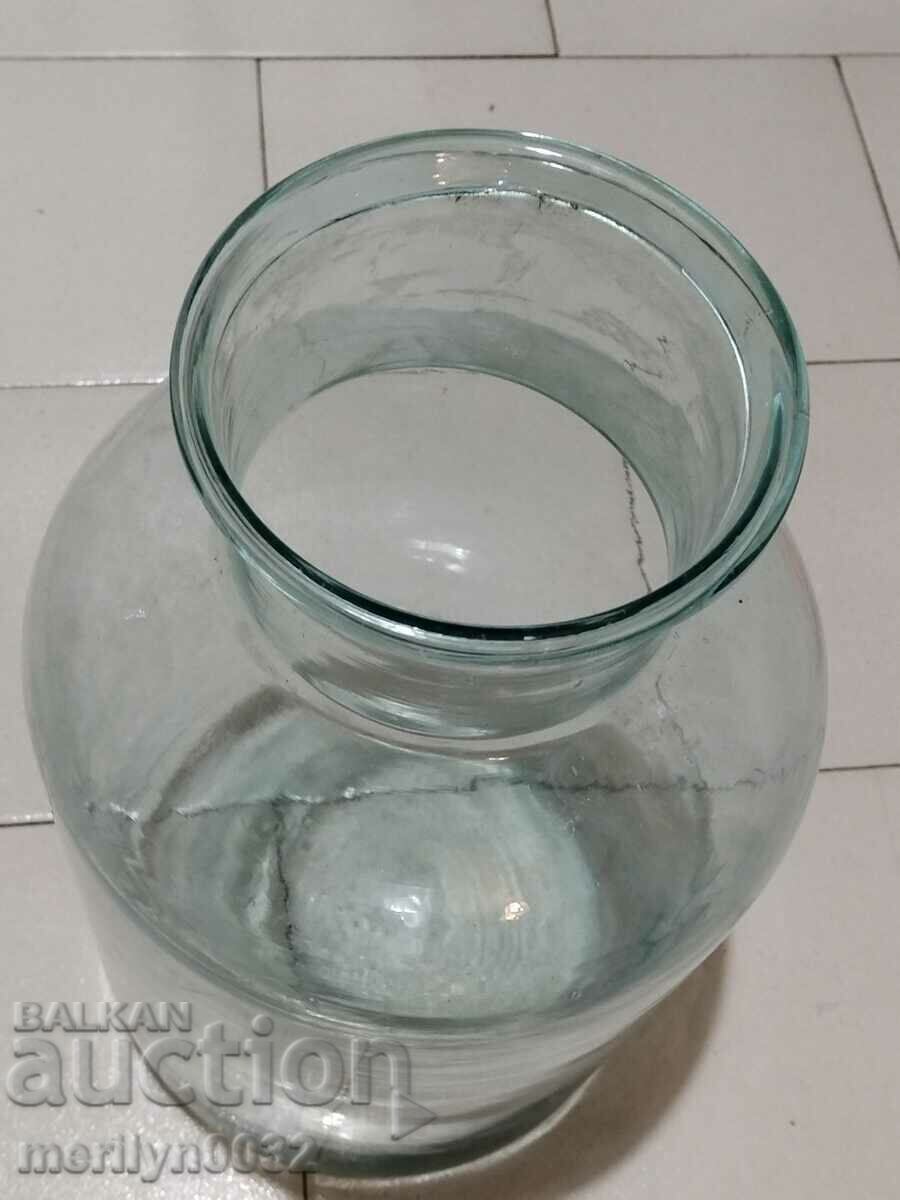 Licitație Borcan de sticlă din răchită antică Licitație Borcan de sticlă din răchită antică