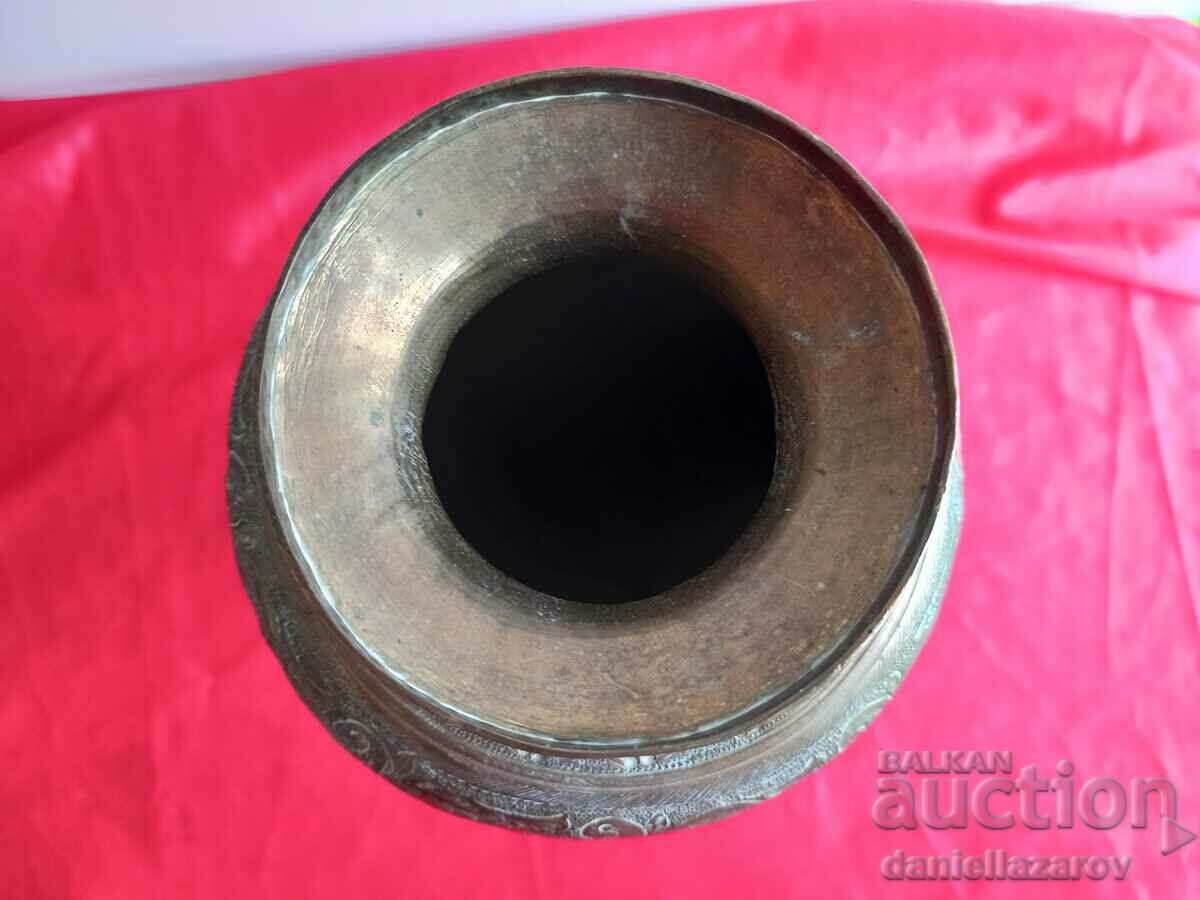 Delivery of Rare Antique PERSIAN Dish, Vase Delivery of Rare Antique PERSIAN Dish, Vase