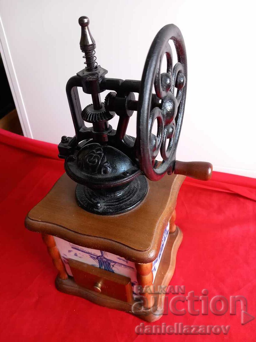 Old Large Rare Hand Grinder, Coffee Grinder 2