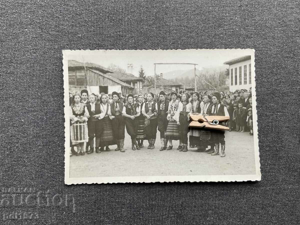 Foto veche Koprivshtitsa 1944 costume etnografie ansamblu