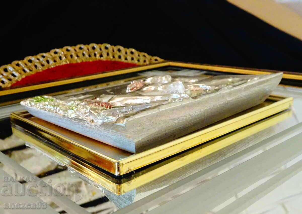 Бягащи коне,посребрена пластика върху огледало,рамка. - 5 Бягащи коне,посребрена пластика върху огледало,рамка. - 5