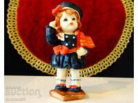 Statuetă din porțelan, figurină copil, fetiță