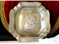 Cenusier de fontă cu Navă, 770 gr