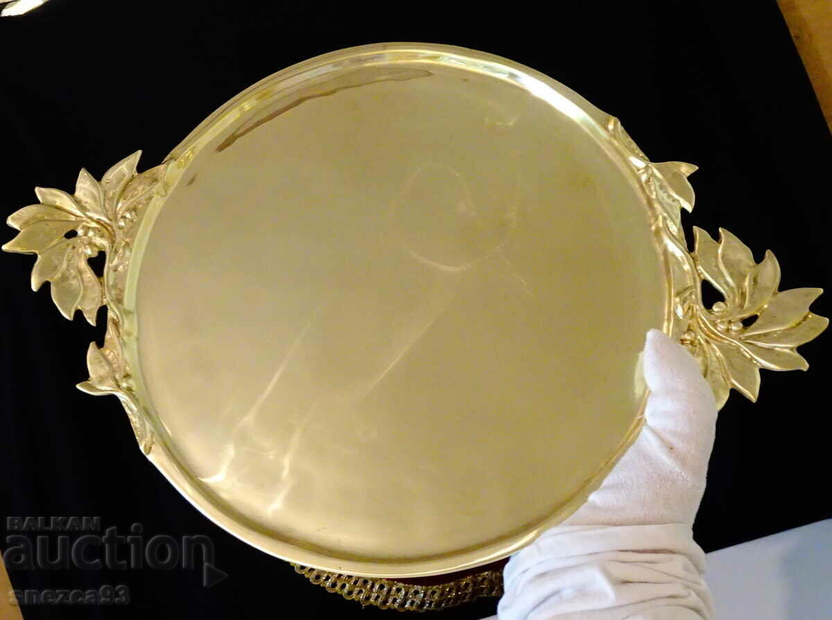 Shiny bronze tray 2.5 kg. - 5 Shiny bronze tray 2.5 kg. - 5