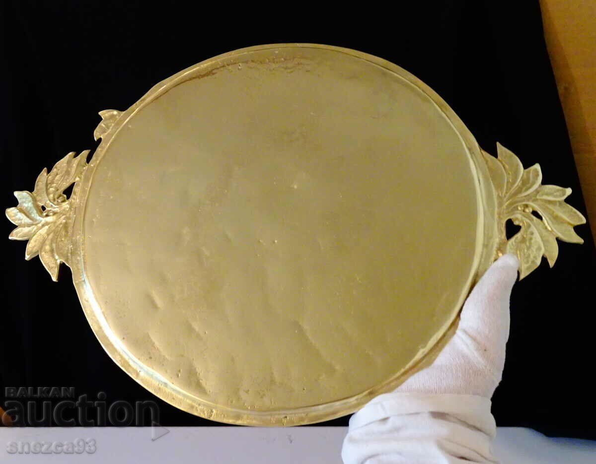 Shiny bronze tray 2.5 kg. - 6 Shiny bronze tray 2.5 kg. - 6