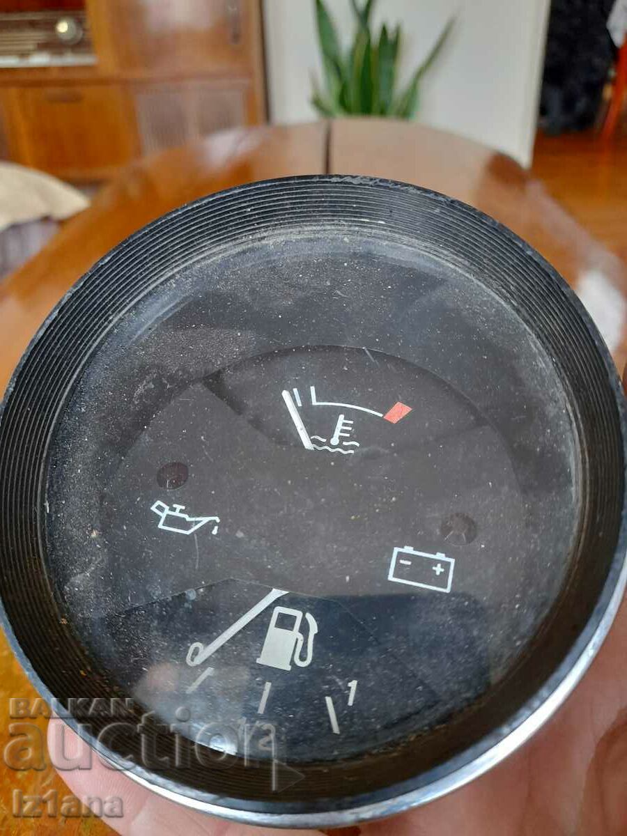 Auction Old car control unit Lada, Lada, VAZ Auction Old car control unit Lada, Lada, VAZ