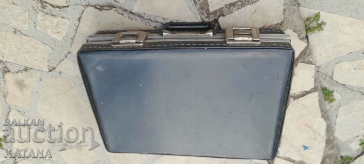 Valisa veche 2 bucati - 5