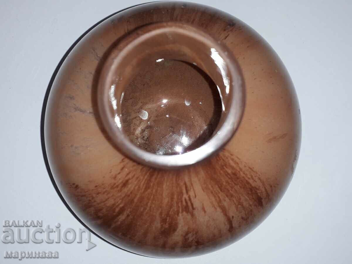 Delivery of VASE. SOLID GLASS. 1 KG Delivery of VASE. SOLID GLASS. 1 KG