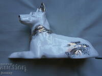 Porcelain figure 16x26cm