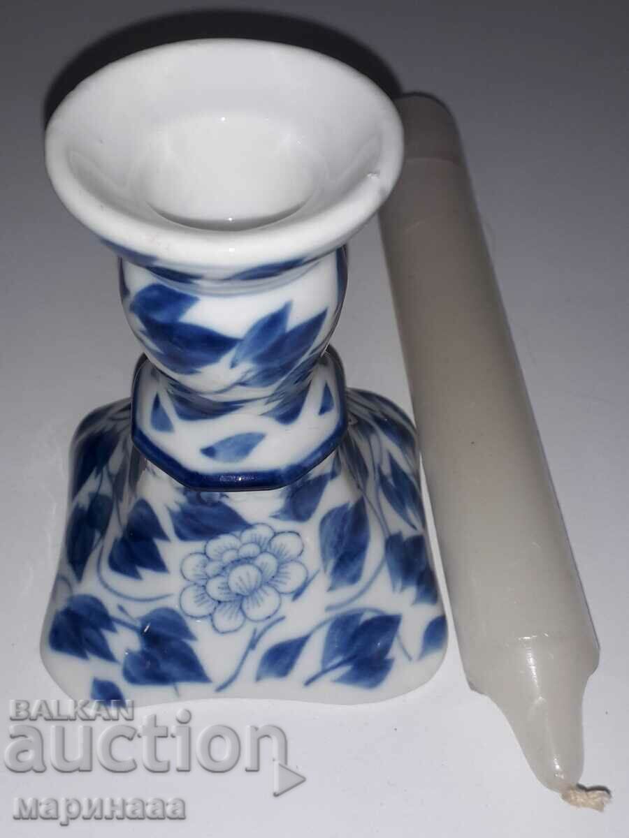 CANDLESTICK. PORCELAIN CANDLESTICK. PORCELAIN
