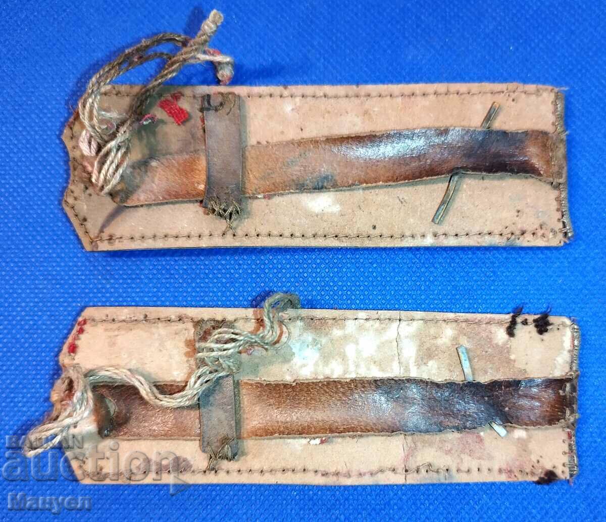 Tsarski pagoni second lieutenant - Tsar Boris III. with price 69.90 BGN | € 35.74 Tsarski pagoni second lieutenant - Tsar Boris III. with price 69.90 BGN | € 35.74