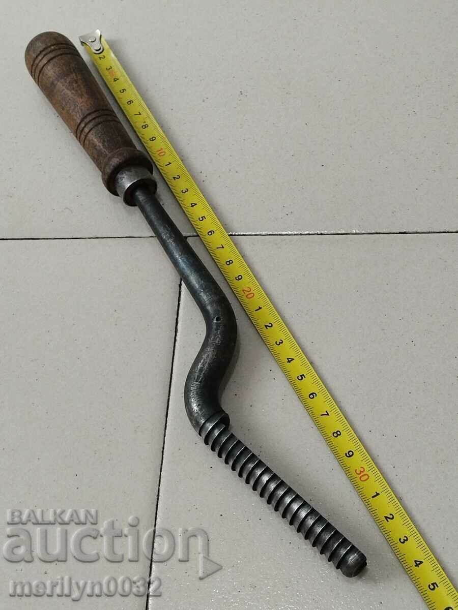 Livrarea Dosar pentru montarea butoiului la atelierul box army