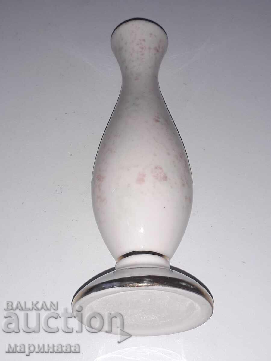 Auction  VAZICKA. SOLID PORCELAIN. THE GOLD