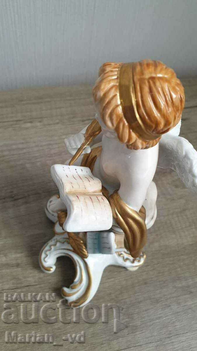 Delivery of Old porcelain angel figure Delivery of Old porcelain angel figure