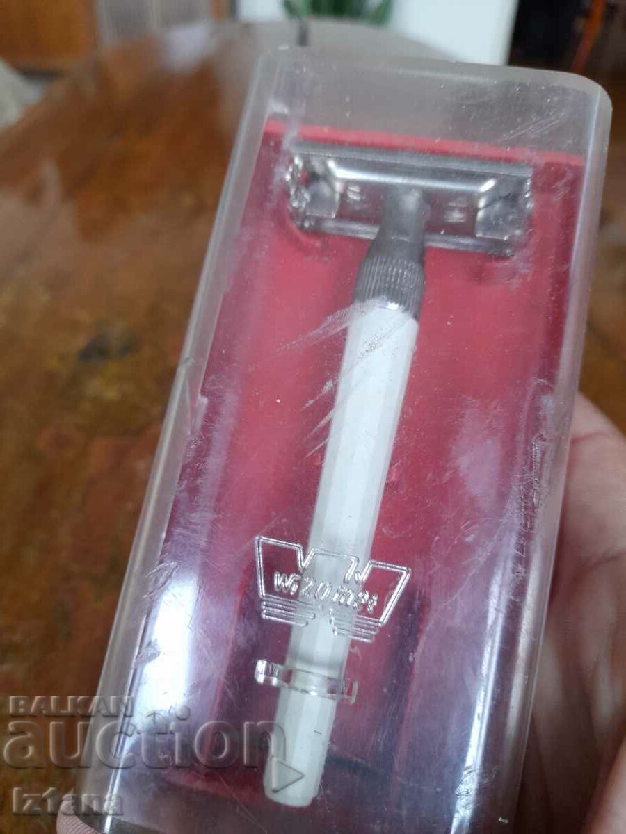 Old Wizamet razor with price 43.00 BGN | € 21.99 Old Wizamet razor with price 43.00 BGN | € 21.99
