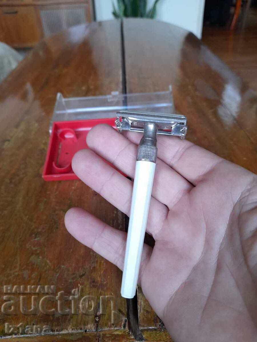 Auction Old Wizamet razor Auction Old Wizamet razor
