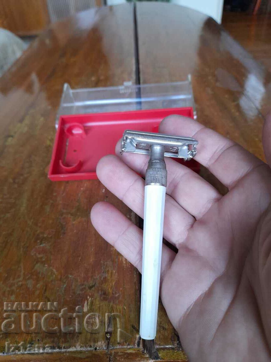 Delivery of Old Wizamet razor Delivery of Old Wizamet razor