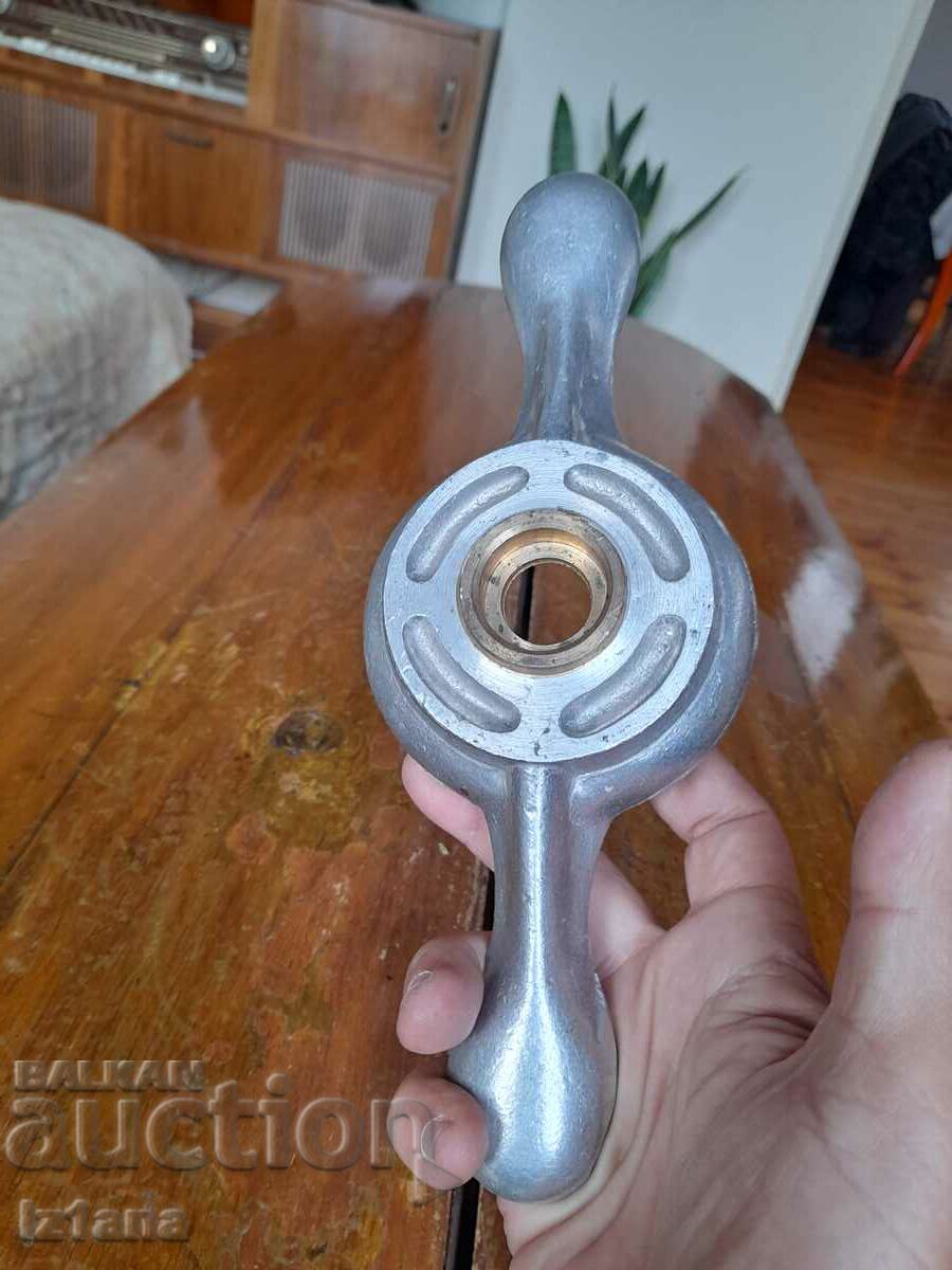 Παλιό πώμα βάζου με τιμή 27.00 BGN | € 13.80 Παλιό πώμα βάζου με τιμή 27.00 BGN | € 13.80