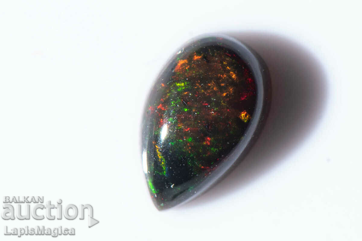 Opal etiopian 0.58ct Drop Cabochon #2